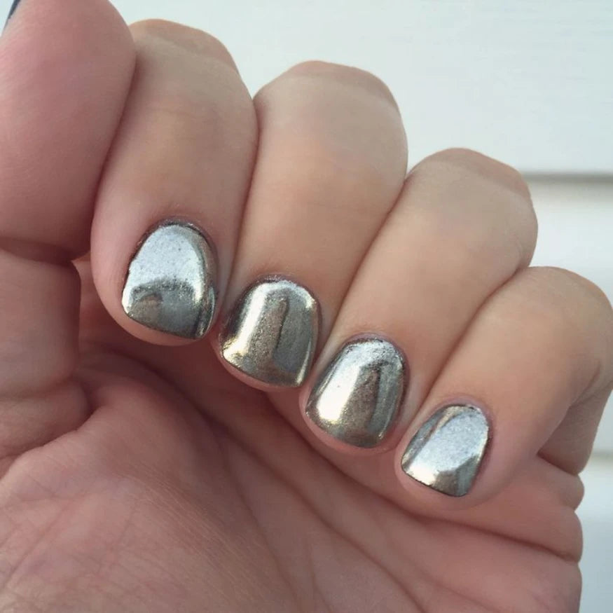 Ongles en gel chrome