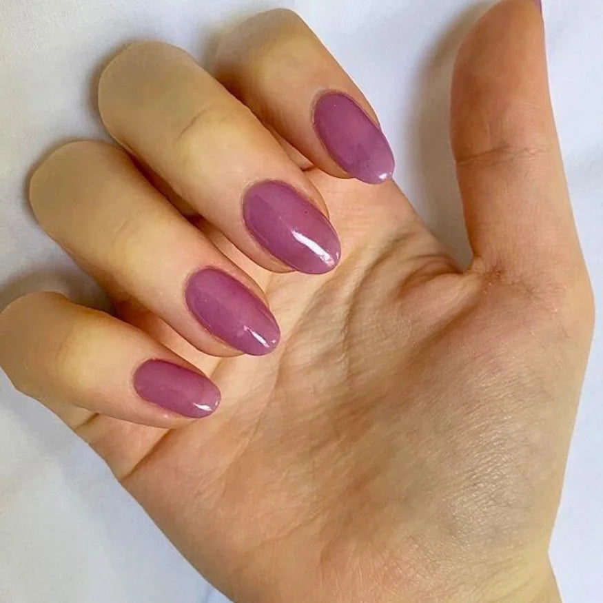 Ongles en gel violet